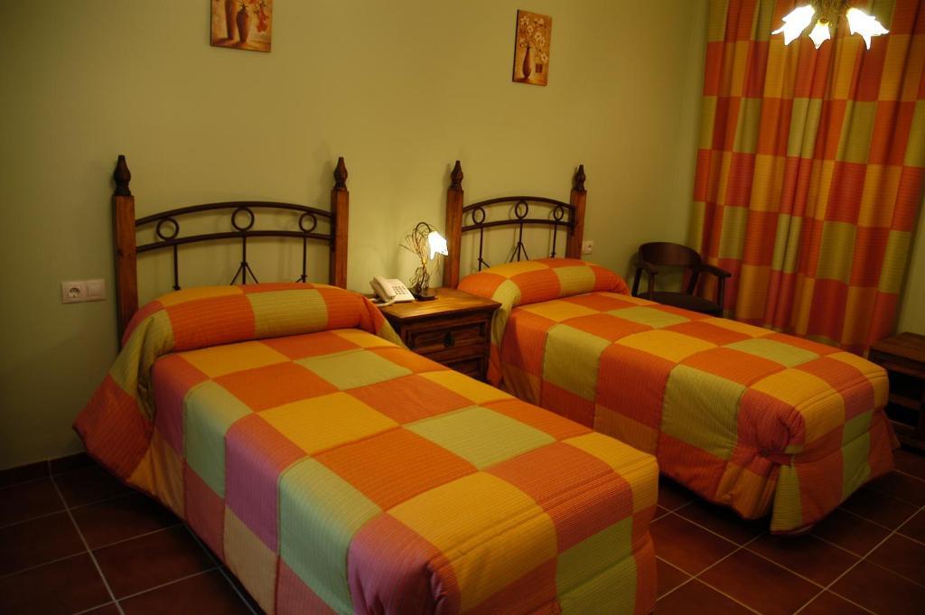 Freila Hotel Rural Los Chaparros الغرفة الصورة