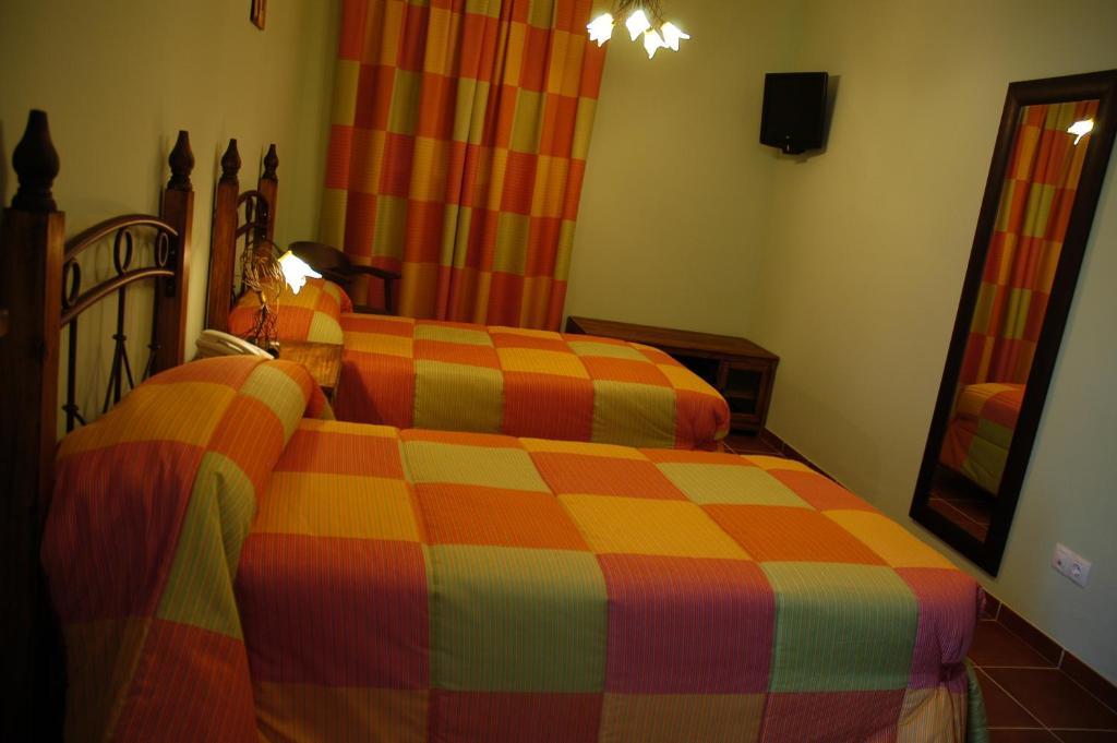 Freila Hotel Rural Los Chaparros الغرفة الصورة